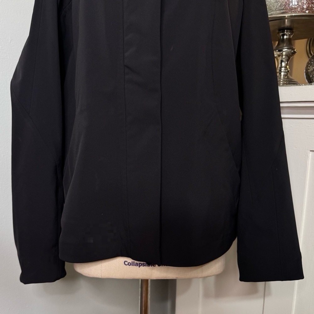 Lululemon RepelShell Cinch Back Rain Jacket Waterproof Windproof Velour Lined 12 - Picture 7 of 13